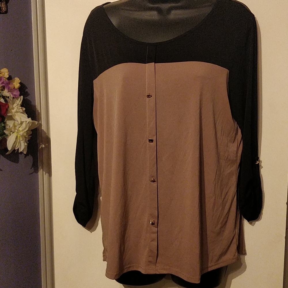 Tan/black blouse